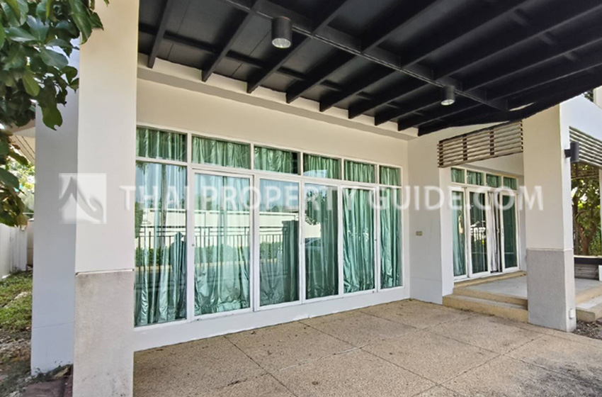 House with Shared Pool in Nichada Thani 